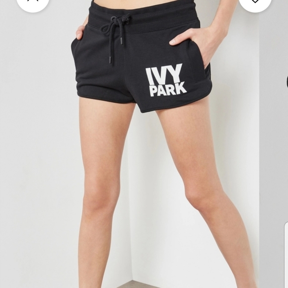 *LAST ONE* Ivy Park Logo Shorts in Black - Picture 9 of 10